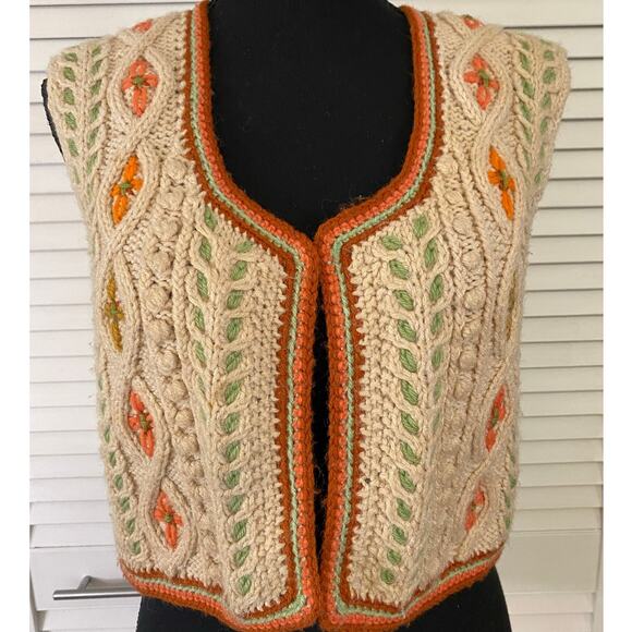 Vintage Handmade‎ Knitted Bolero Vest Floral Granny Core Boho 70s - Picture 1 of 6